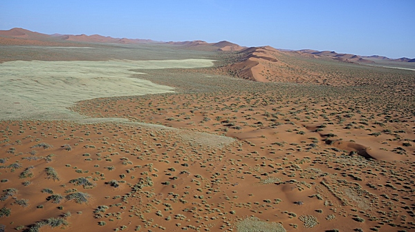 Südöstlich von Homeb über der Namib Wüste.